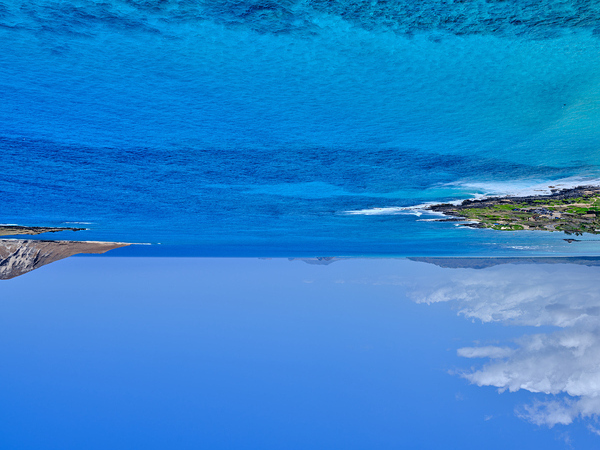 Hawaii Blue Water Island II Print